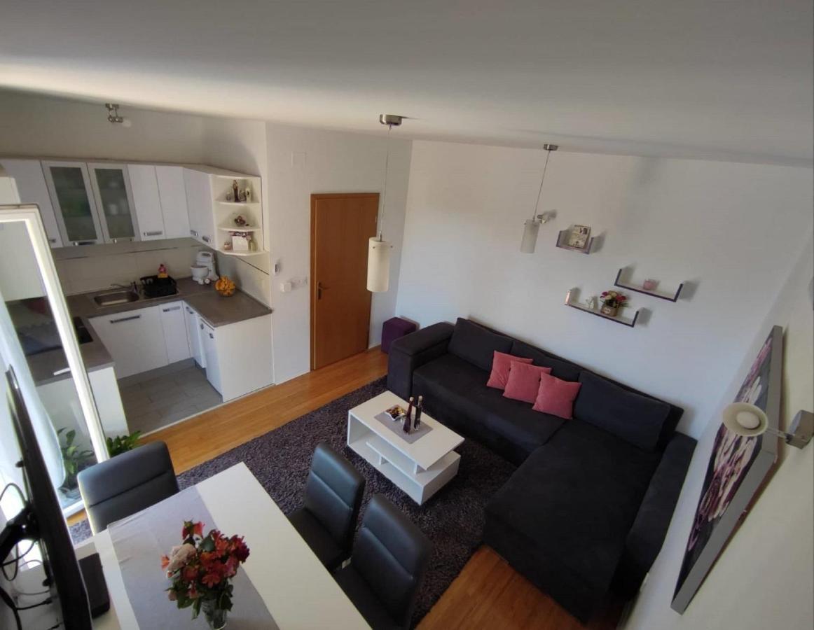 Apartments Kola Banići 外观 照片