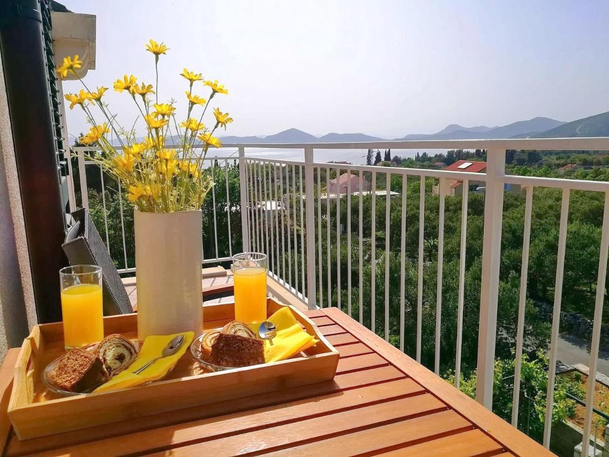 Apartments Kola Banići 外观 照片