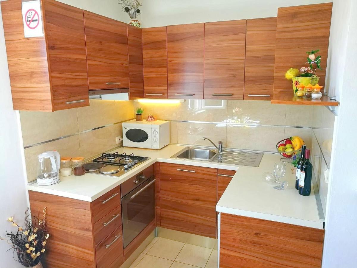 Apartments Kola Banići 外观 照片