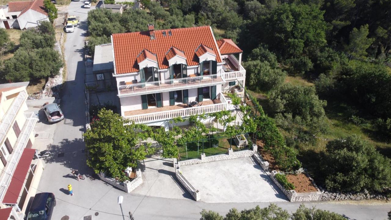 Apartments Kola Banići 外观 照片