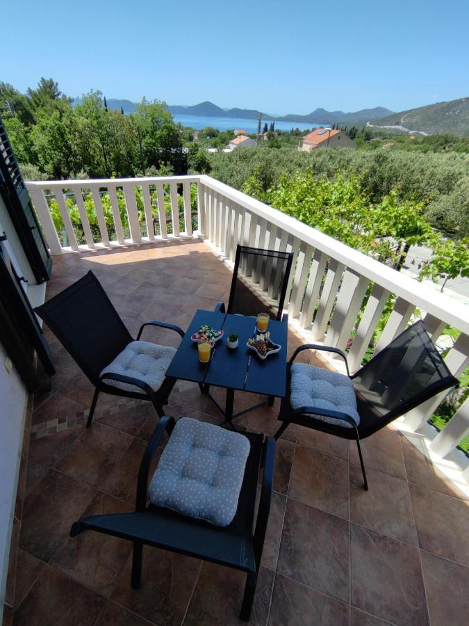 Apartments Kola Banići 外观 照片