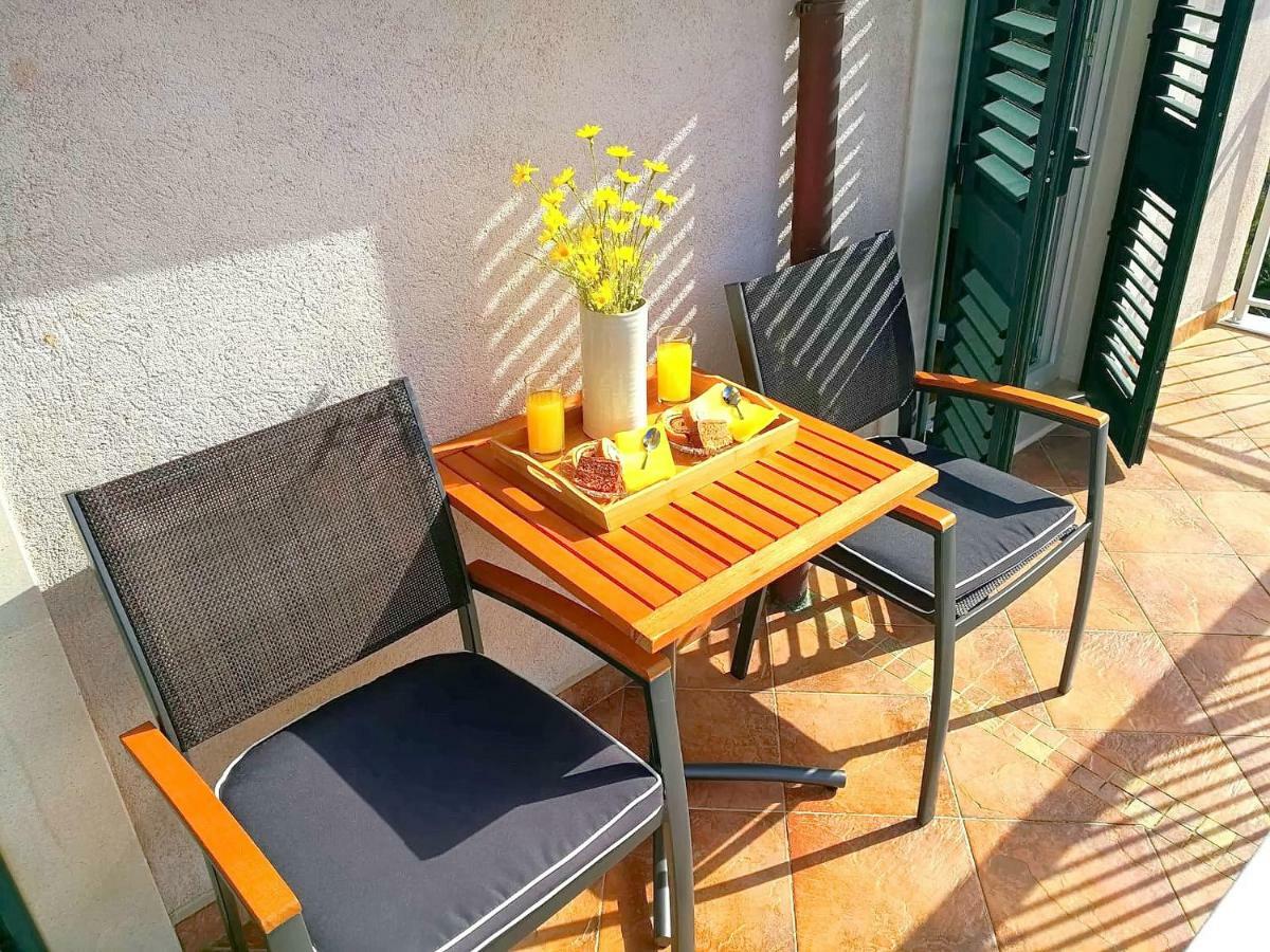 Apartments Kola Banići 外观 照片