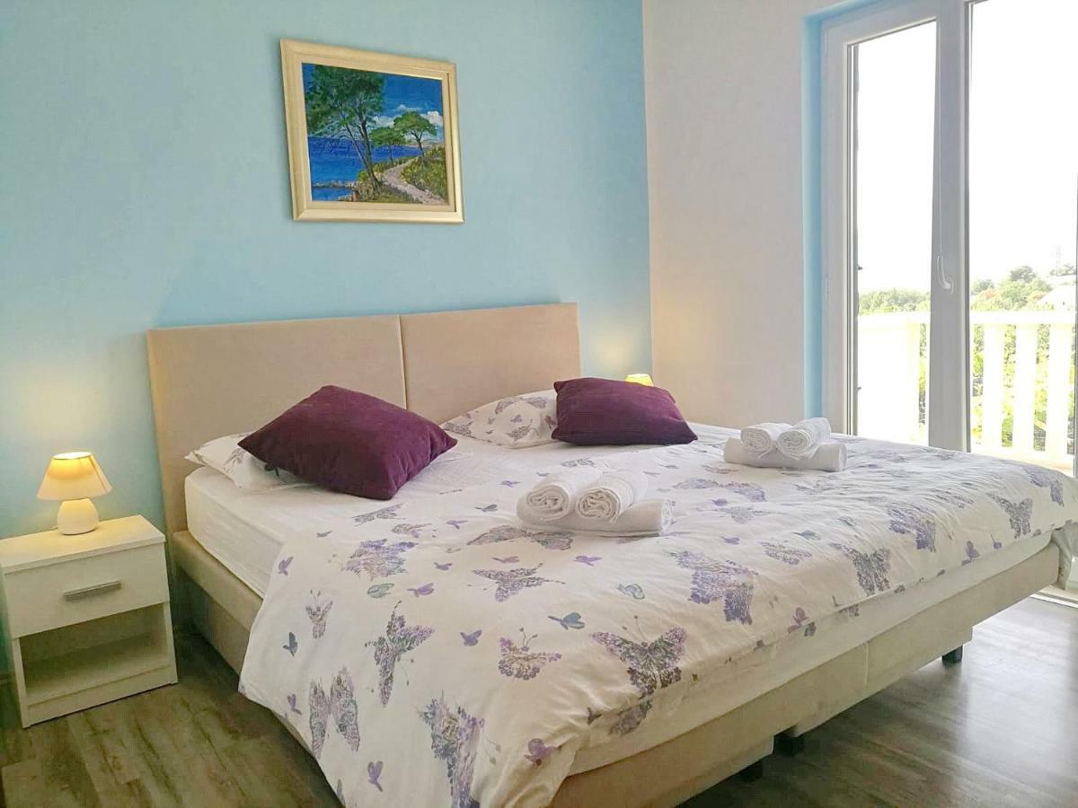 Apartments Kola Banići 外观 照片